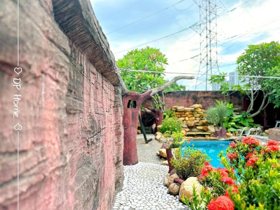 Grand Retreat In Oug 18 Pax Private Pool Paradise Vila *