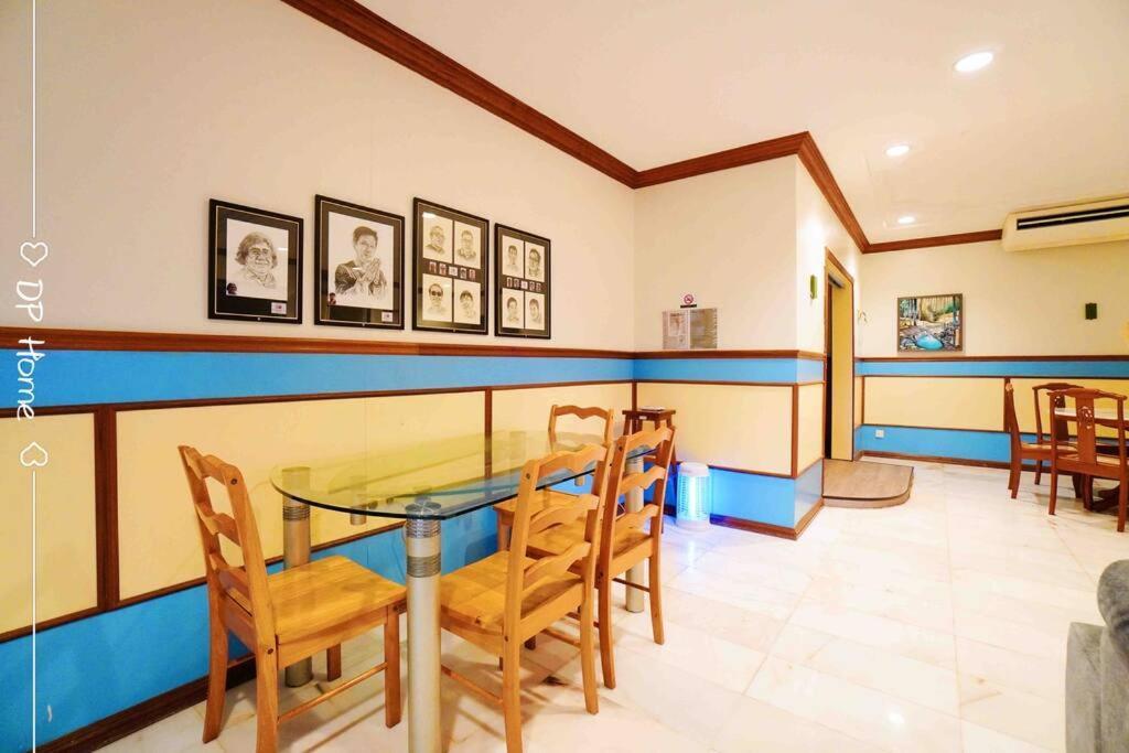 Grand Retreat In Oug 18 Pax Private Pool Paradise * Kuala Lumpur