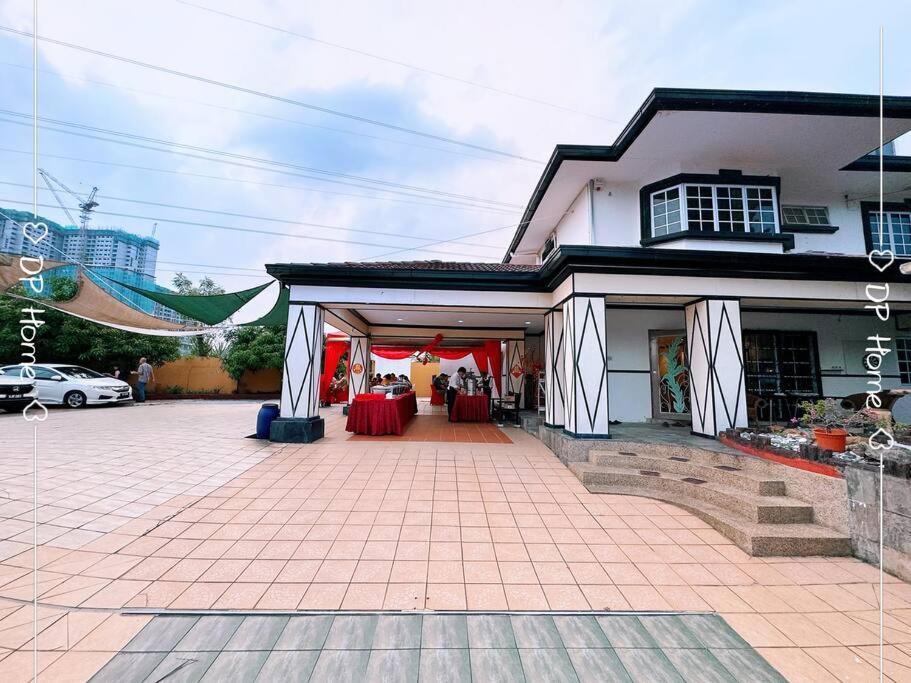 Grand Retreat In Oug 18 Pax Private Pool Paradise Vila *