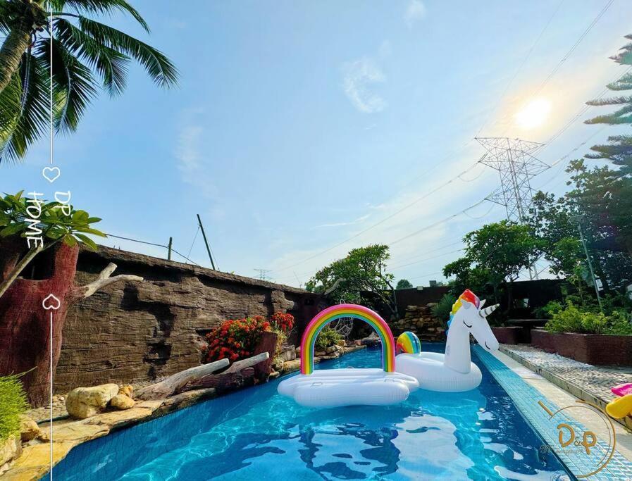 Grand Retreat In Oug 18 Pax Private Pool Paradise *